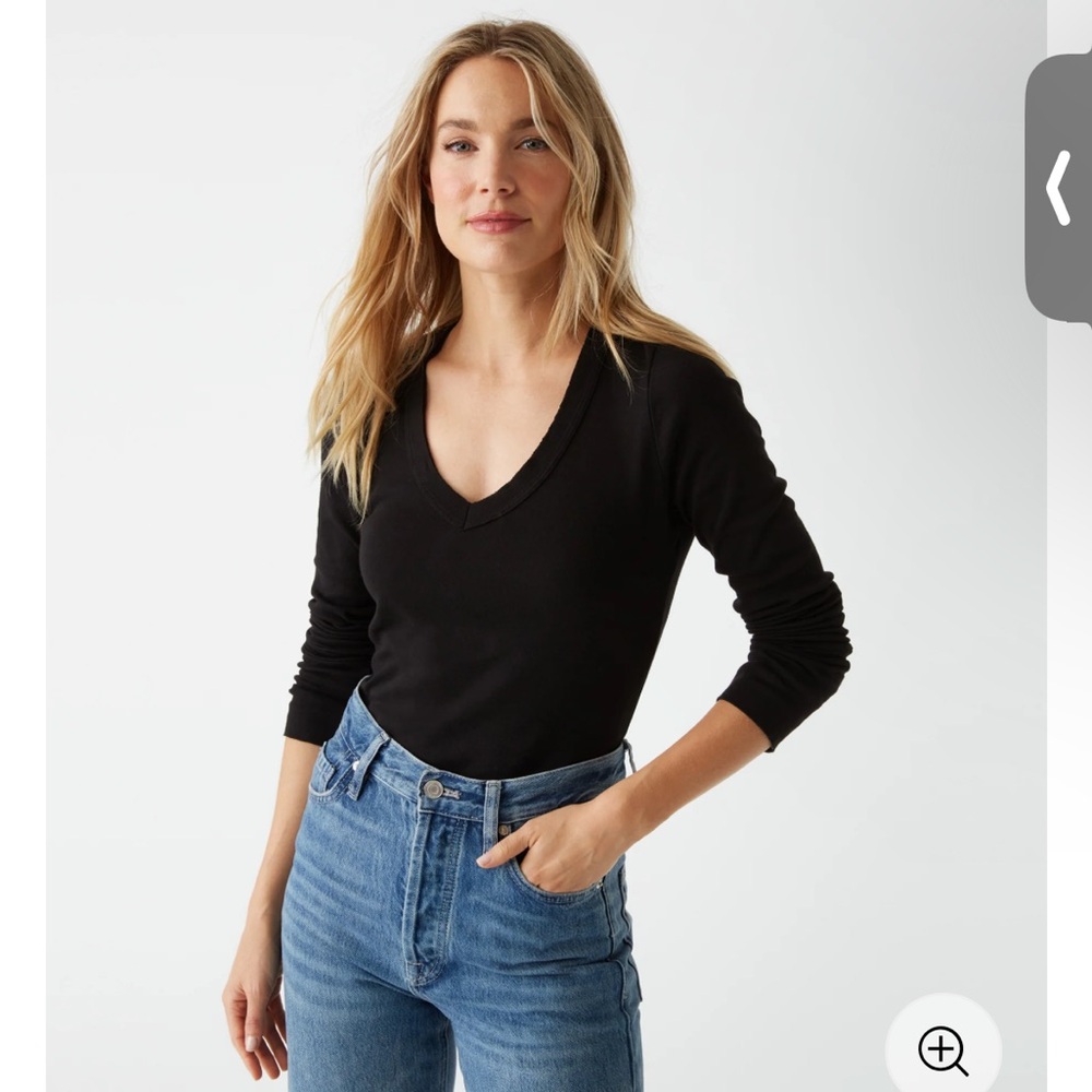Michael Stars Black Molly V-Neck Tee
